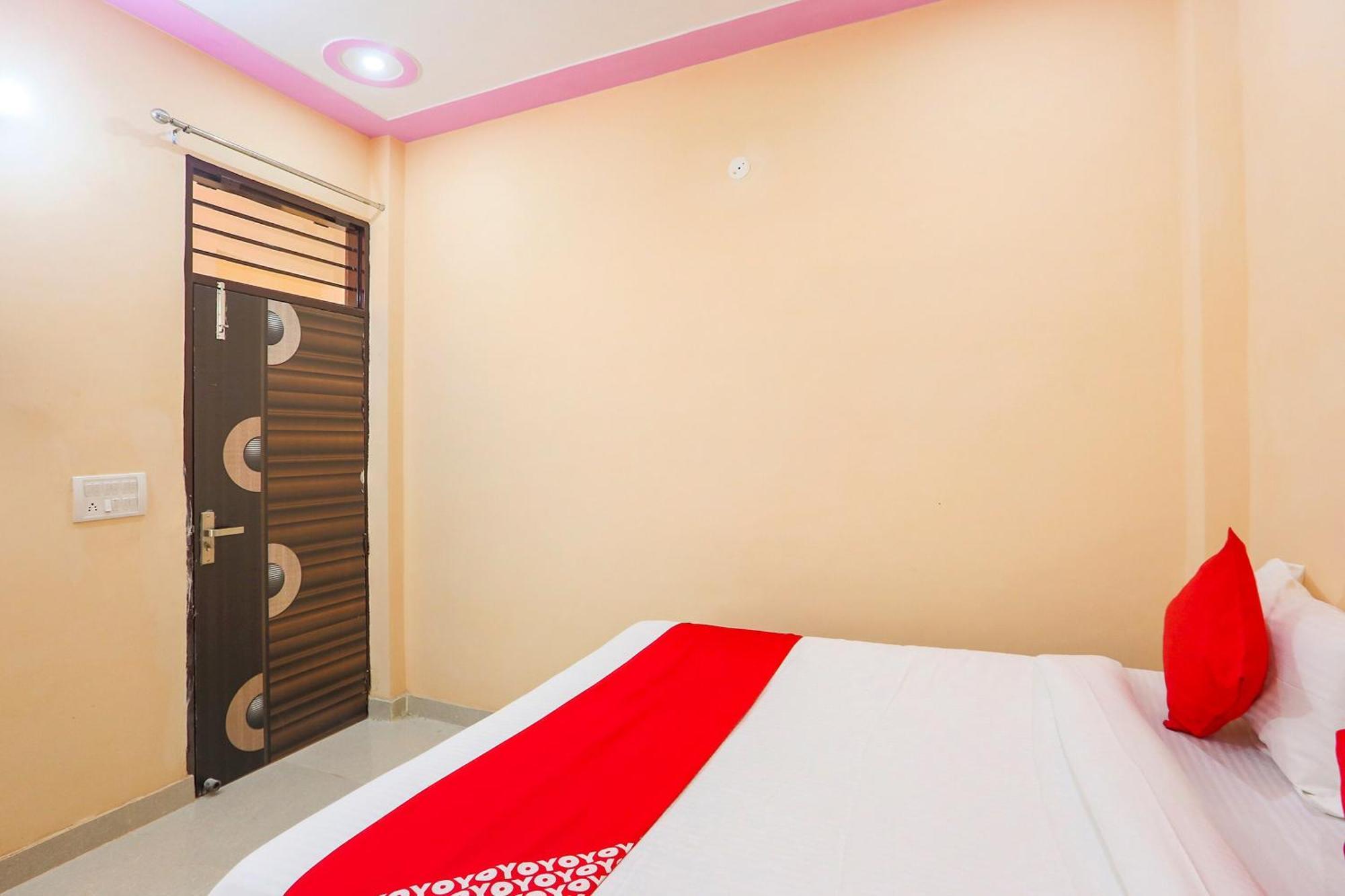 SPOT ON 65948 Royal Villa Gurgaon Dış mekan fotoğraf